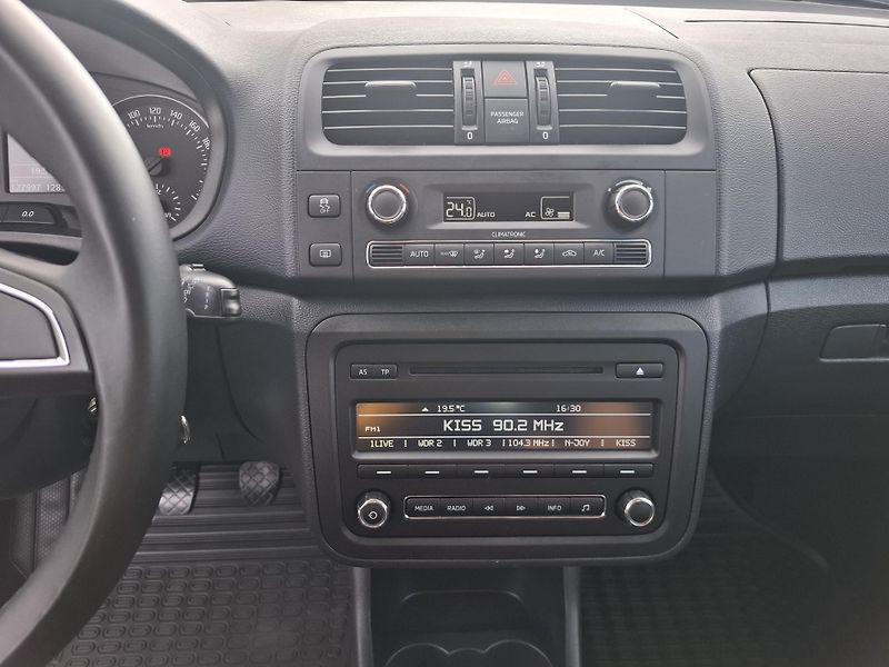 Škoda Roomster (2015) 1.2TSi 63kW,aut.klima,rok 2015 - fotka 12 z 19