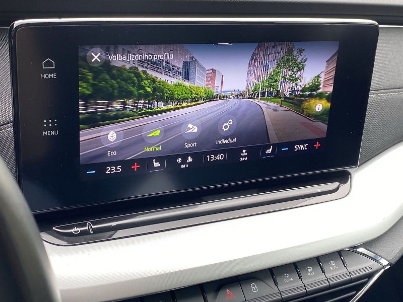 Škoda Octavia (2022) Combi 1.5 TSI Style - fotka 21 z 36