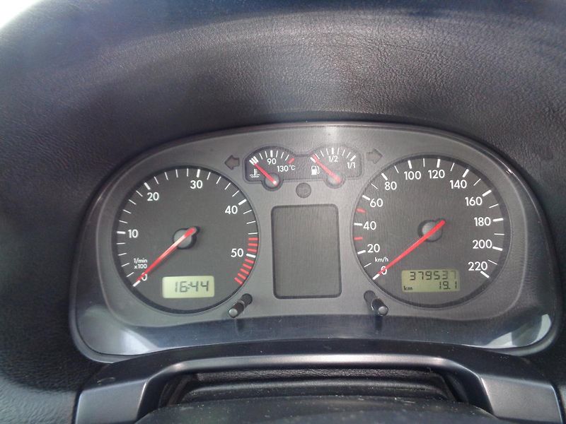 Volkswagen Golf 1,9 TDI - fotka 17 z 17