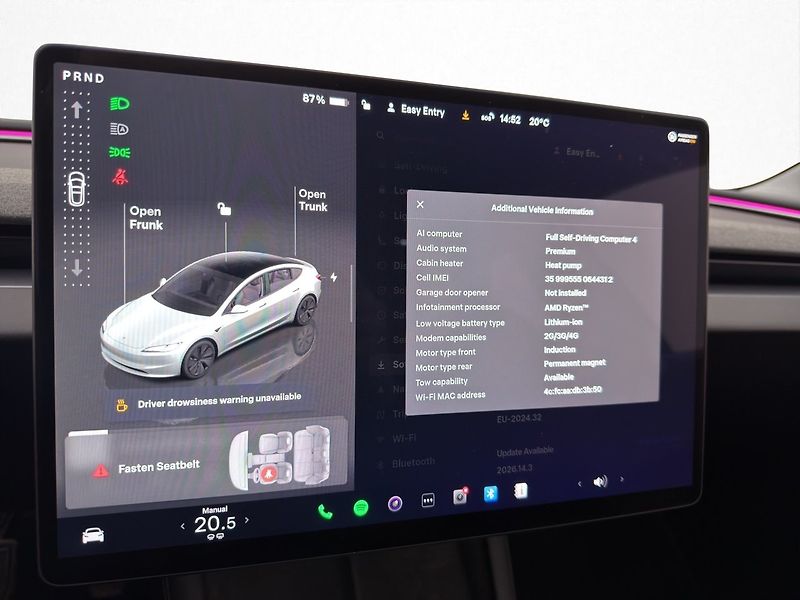 Tesla Model 3 Long Range AWD Highland Tažné - fotka 19 z 25
