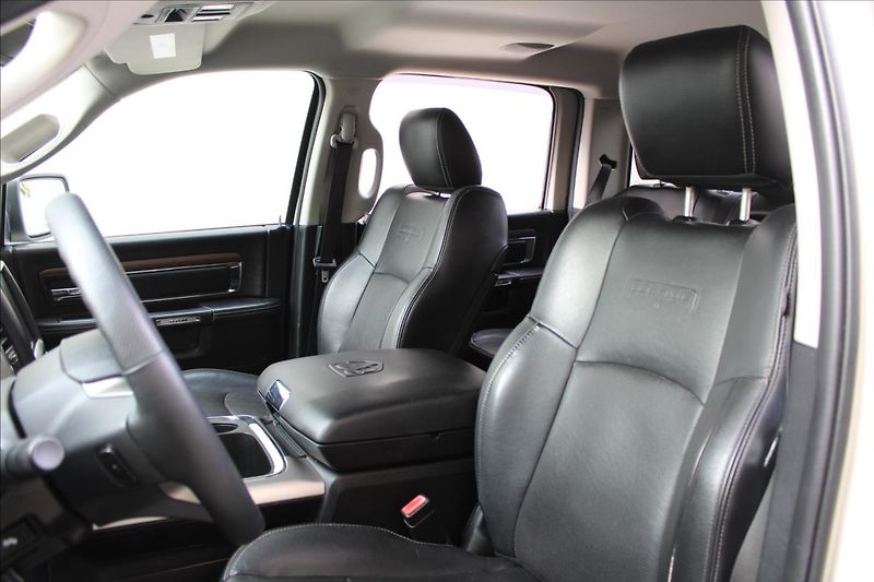Dodge RAM 3.0L V6 EcoDIESEL / LARAMIE - fotka 13 z 43