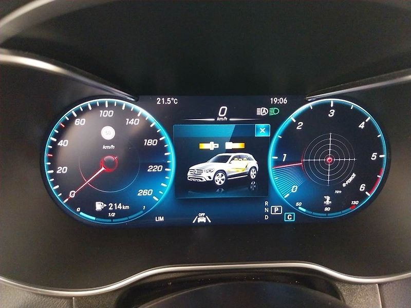 Mercedes-Benz GLC (2022) 300 d 4MATIC - fotka 11 z 24