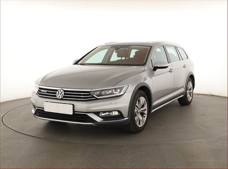 Volkswagen Passat (2016) 2.0 BiTDI, 4X4, Automat, Kůže - fotka 2 z 19