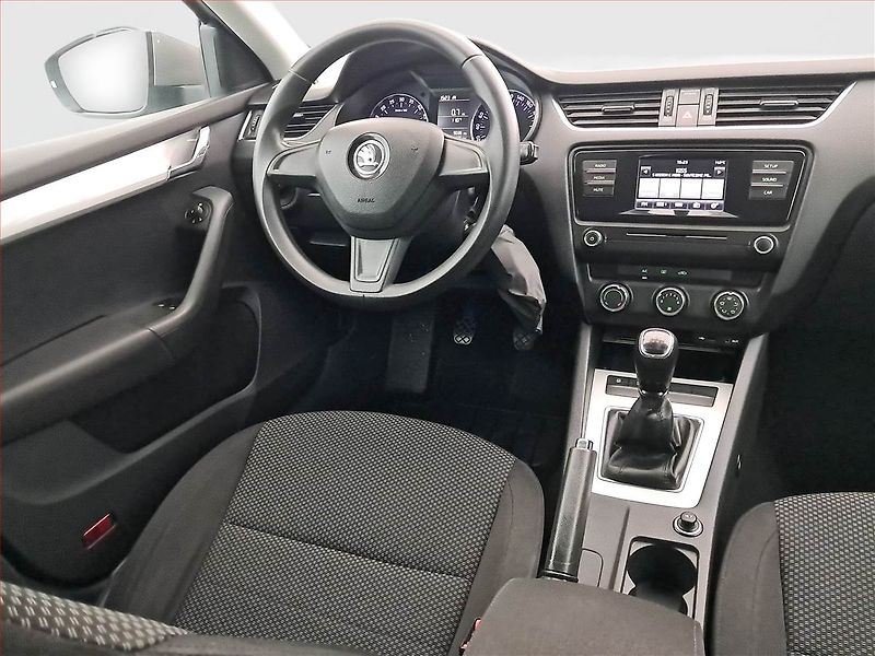 Škoda Octavia (2014) Ambition 1.6 TDI - fotka 7 z 15