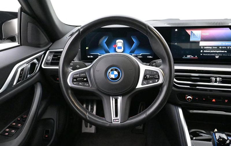 BMW i4 M50 xDrive Head Up Display - fotka 6 z 24