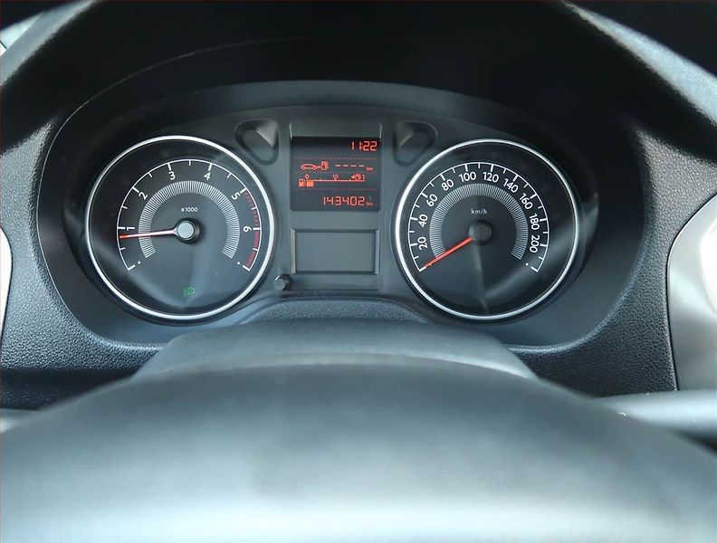 Peugeot 301 (2015) 1.6 VTi, po STK, udržované - fotka 11 z 15