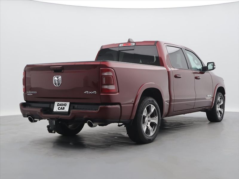 Dodge RAM 5,7 1500 295kW Laramie 4x4 - fotka 7 z 32