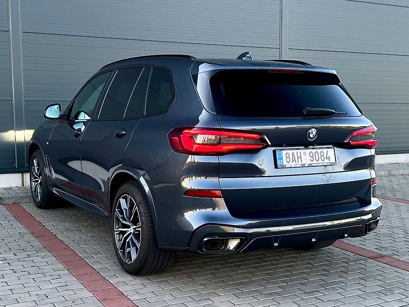 BMW X5 30D xDrive M-Sport-Panorama - fotka 4 z 71
