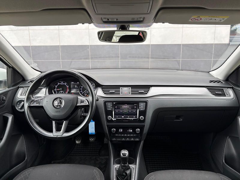Škoda Rapid 1.0TSI 81kW STYLE, ČR, DPH - fotka 22 z 31