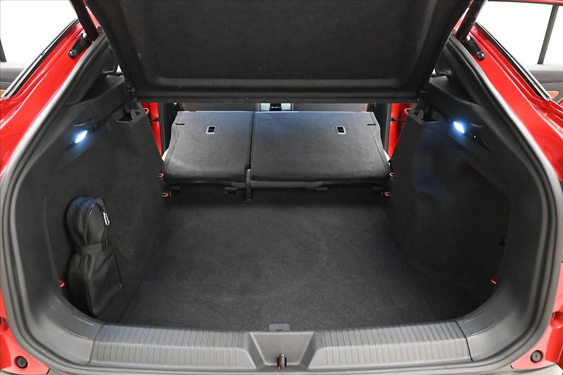 Volkswagen ID.5 Pro Performance 77kWh/150kW TA - fotka 11 z 32