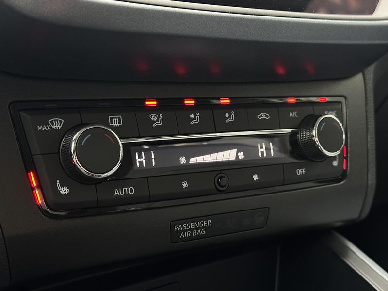 Seat Arona (2019) 1.0TGi MAN CNG, Style, FullLED - fotka 35 z 48