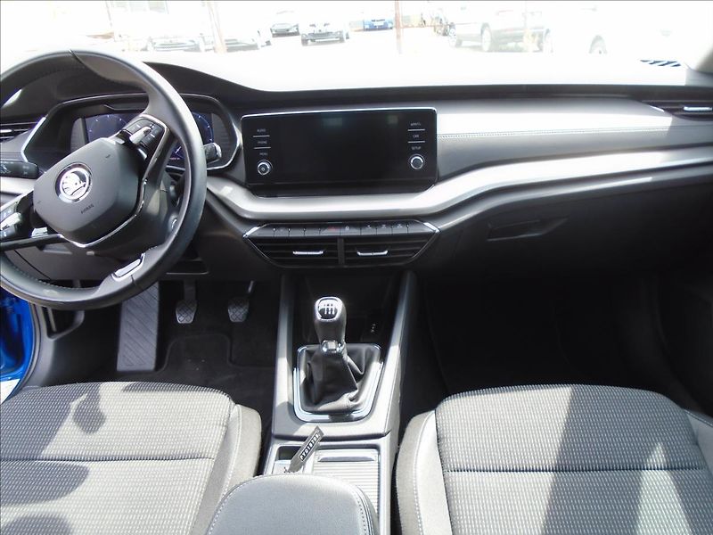 Škoda Octavia 1,0 - fotka 17 z 27