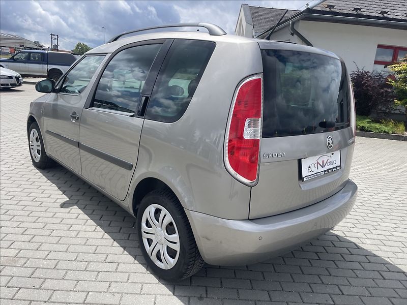 Škoda Roomster 1,2 TSi 63kw Ambiente Klima ES - fotka 3 z 27