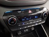 Hyundai Tucson (2016) 1.7 CRDi, Navi, Tempomat - náhled 17
