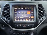 Jeep Cherokee 147kW 4x4 LIMITED KŮŽE NAV - náhled 36