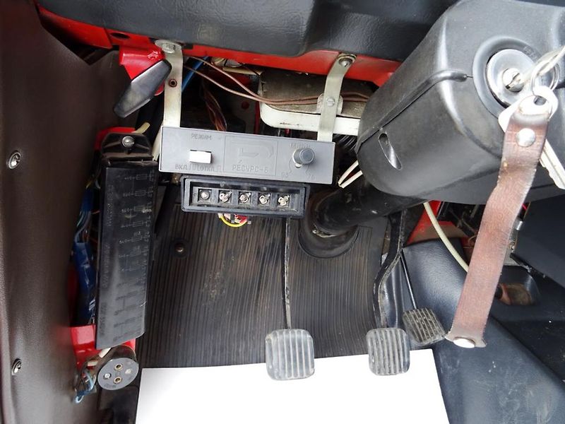 Moskvič Ostatní IZH 21251Kombi - fotka 12 z 31