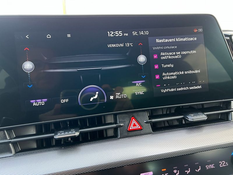 Kia Sportage (2022) 1.6 T-GDi 132kW 4x4 TOP DCT!ČR - fotka 43 z 50