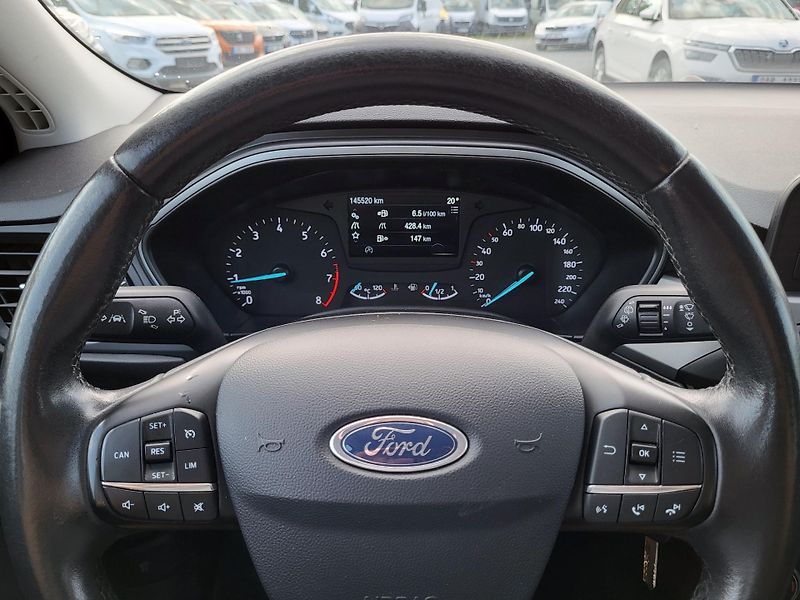 Ford Focus TREND 1.0 EcoBoost 92kW kombi - fotka 10 z 43