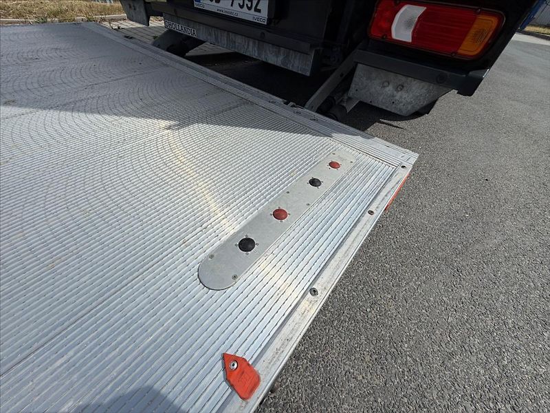 Iveco Daily 3,0 35S18HA8 SKŘÍŇ  ČELO  35s1 - fotka 11 z 39