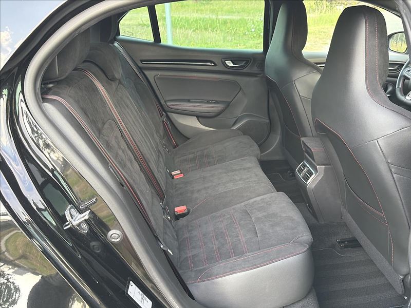 Renault Mégane 1,8 RS 280 ČR 1.MAJITEL - fotka 15 z 33