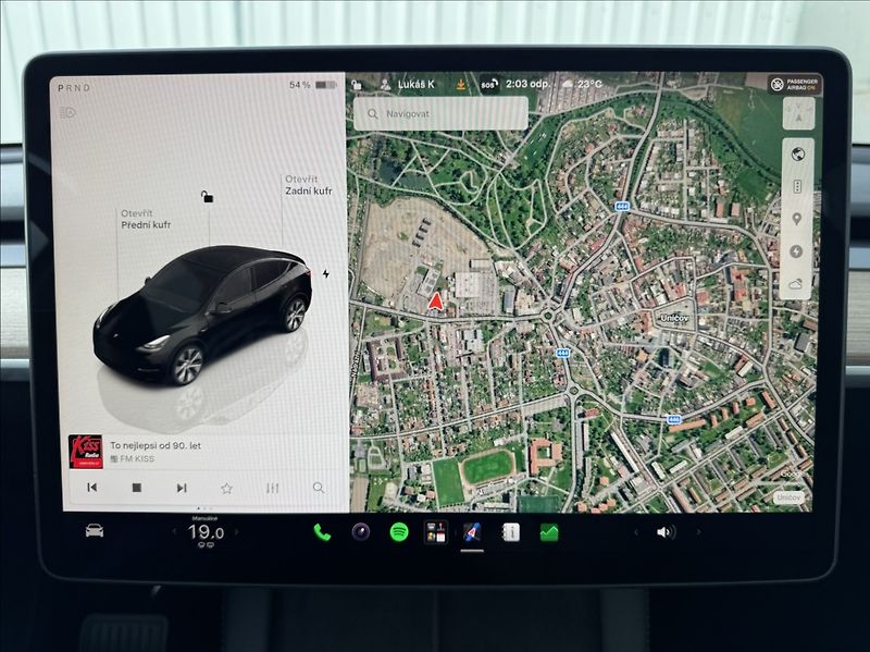 Tesla Model Y 0,0 Long Range 378kW 1.maj DPH - fotka 43 z 50