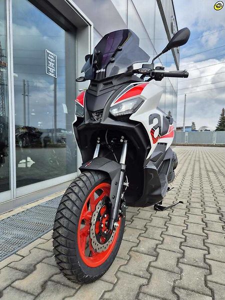 Aprilia SR GT 125 (2026) SPORT - AKČNÍ CENA - fotka 10 z 62