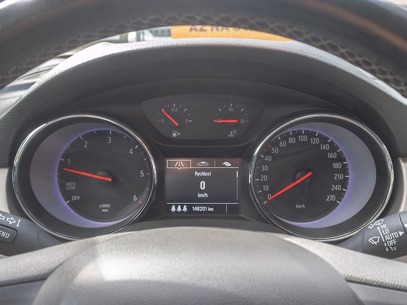 Opel Astra (2016) 1.6D 100KW – 12/2016 - fotka 18 z 40