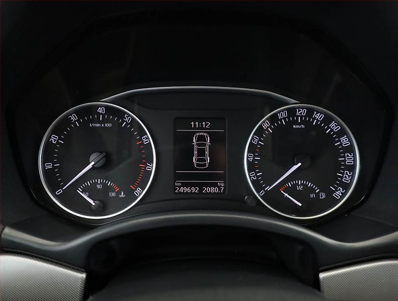 Škoda Octavia (2012) Elegance 1.8 TSI, Automat - fotka 9 z 14
