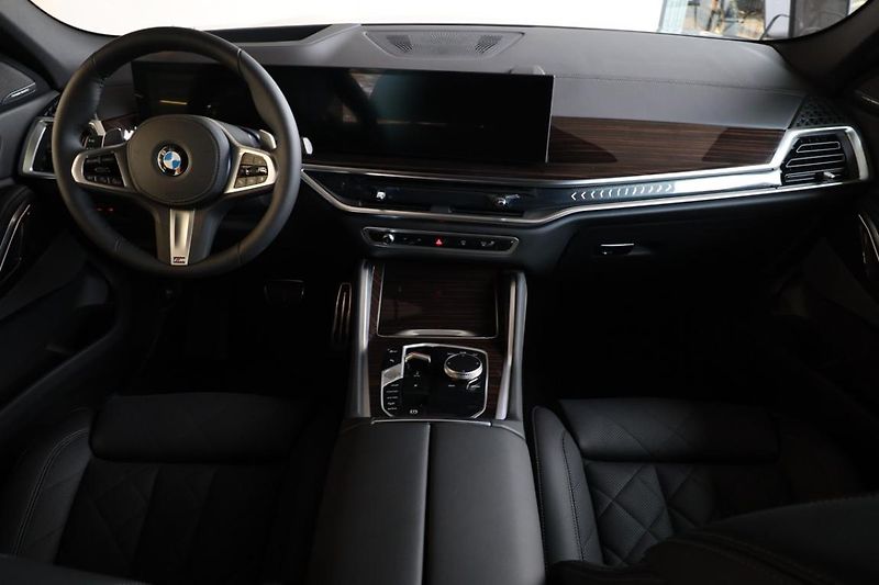 BMW X6 xDrive30d - fotka 5 z 18