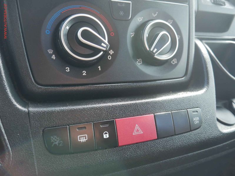 Citroën Jumper (2018) 2.0HDi L3H2 6míst, ČR, STK3 - fotka 18 z 20