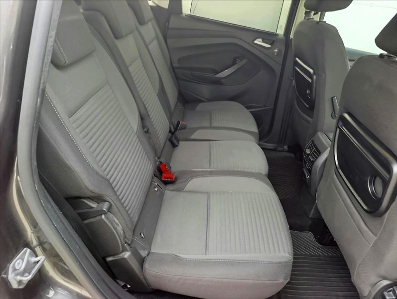 Ford C-MAX 1,5 TDCi Kamera Navi Tempomat - fotka 24 z 34