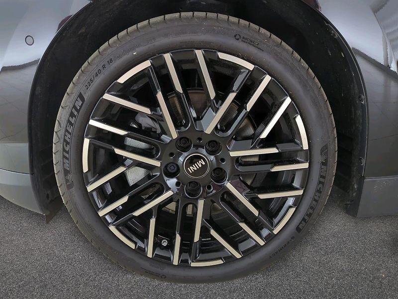 Mini Ostatní Cooper SE - fotka 14 z 18