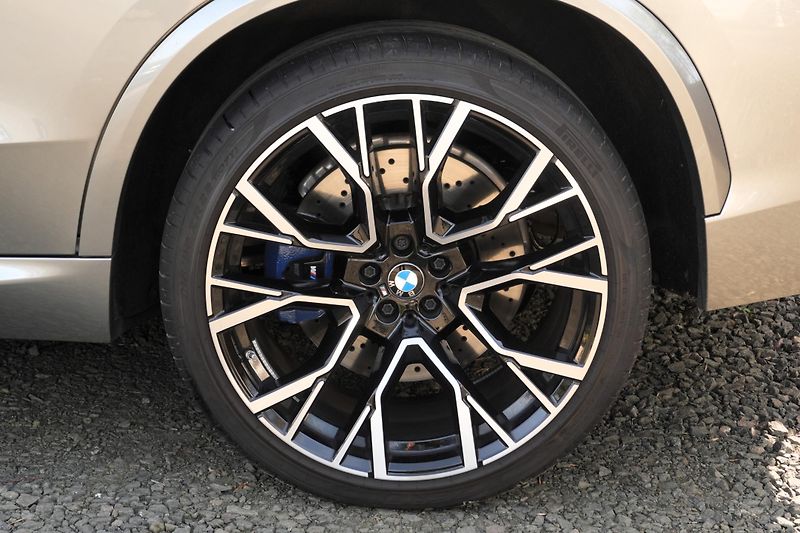 BMW X5 M Competition,Ventilace,2xKola - fotka 5 z 42