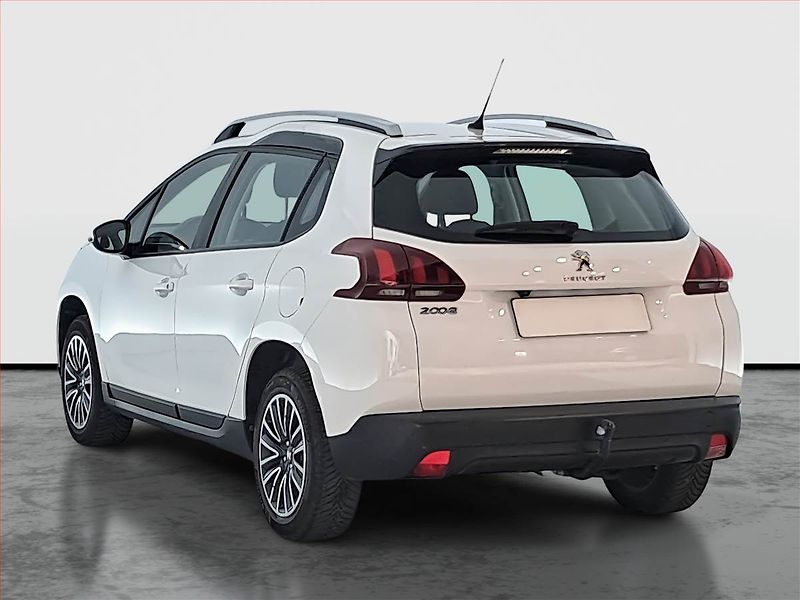 Peugeot 2008 (2019) 1.2 PureTech, Serv.kniha - fotka 4 z 17