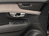 Volvo XC90 (2026) B5 AWD AUT BRIGHT PLUS 7míst - náhled 28