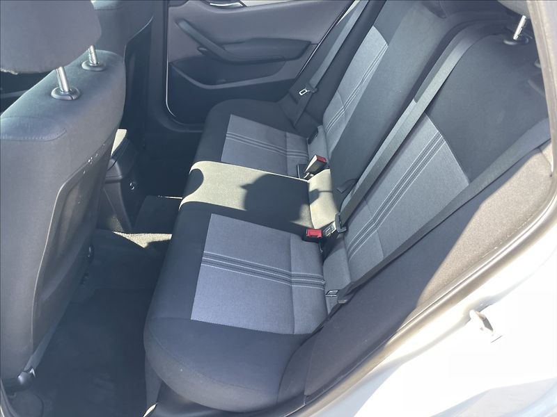 BMW X1 2,0 18d X-Drive Automat CZauto - fotka 8 z 33