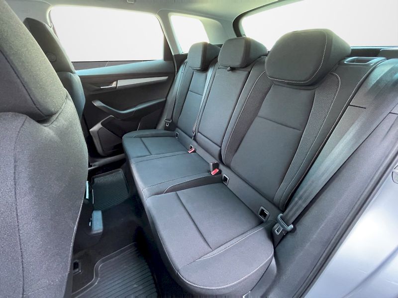 Škoda Karoq (2024) 2.0 TDI 110kW 4x4 DSG Selectio - fotka 23 z 35