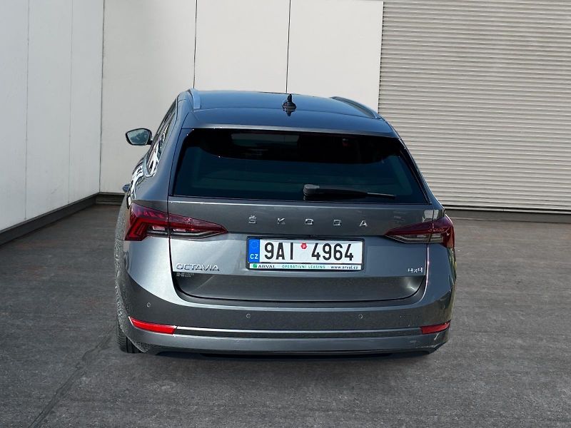 Škoda Octavia (2022) STYLE 2.0TSI 140kW DSG 4x4 CZ - fotka 5 z 11