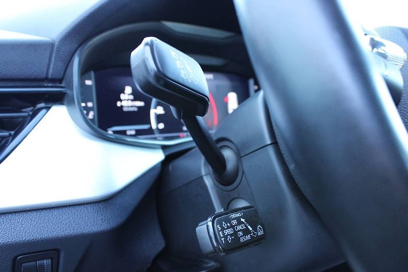 Škoda Kamiq (2023) 1.0 TSI 81kW DSG LED - fotka 25 z 31