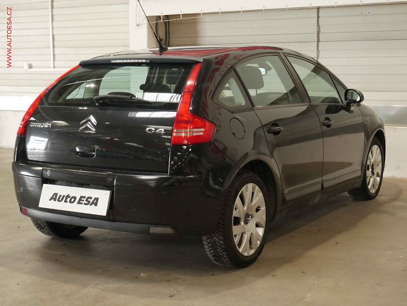 Citroën C4 (2006) 1.6i, AC, temp. - fotka 6 z 18
