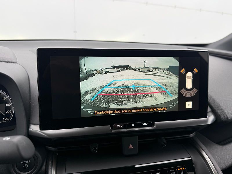 Toyota C-HR 1,8 HEV e-CVT Style - fotka 21 z 30