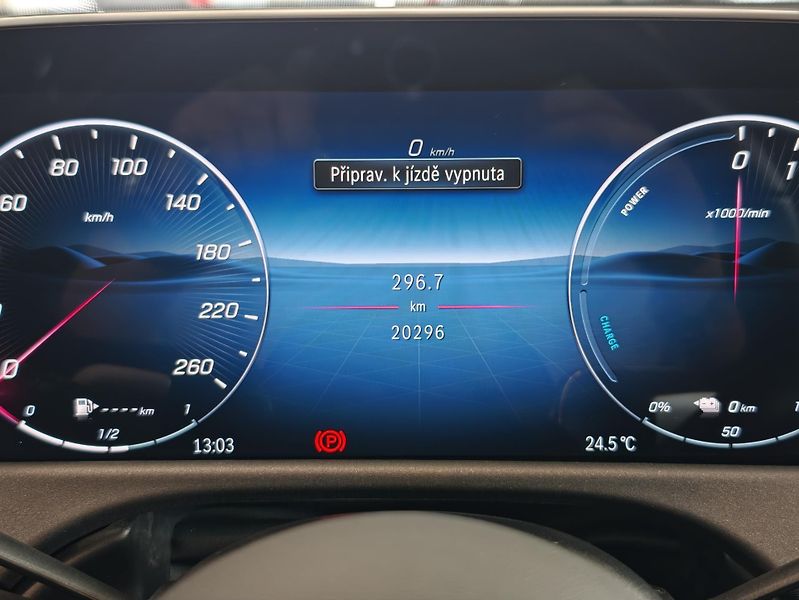 Mercedes-Benz Třídy E 300de 4M Avantgarde kombi - fotka 28 z 30