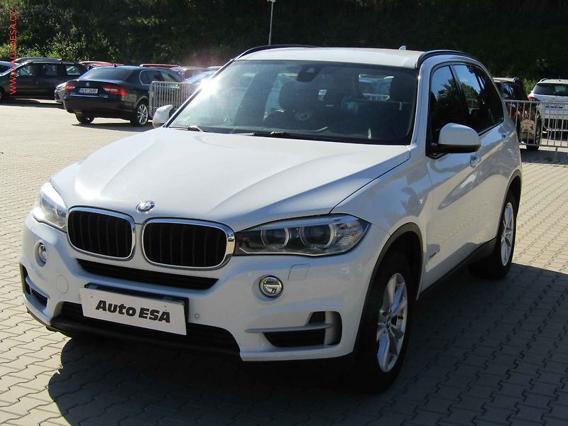 BMW X5 (2014) 3.0D xDrive30d, ČR, AT, bixen - fotka 3 z 25