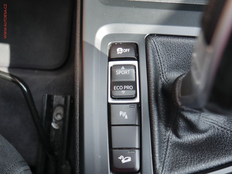 BMW X1 (2020) 2.0D 2.0 xDrive18d, ČR, AT - fotka 16 z 17