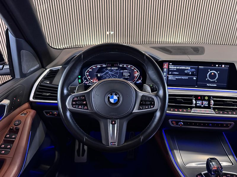 BMW X5 M50i V8 Laser Tažné HUD Záruka - fotka 20 z 33