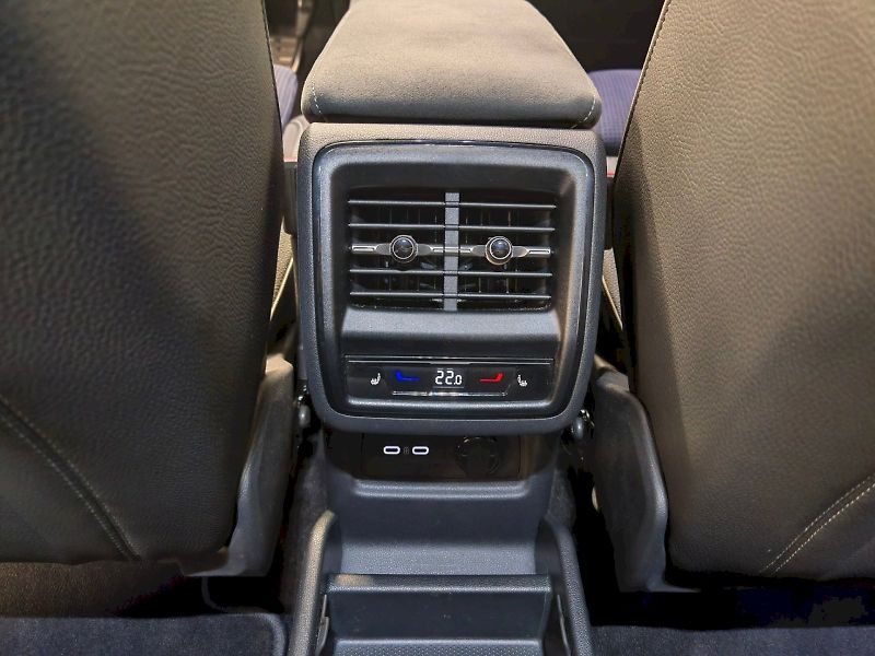 Škoda Kodiaq (2025) iV 1.5 TSI 150 kW DSG Sportlin - fotka 27 z 33