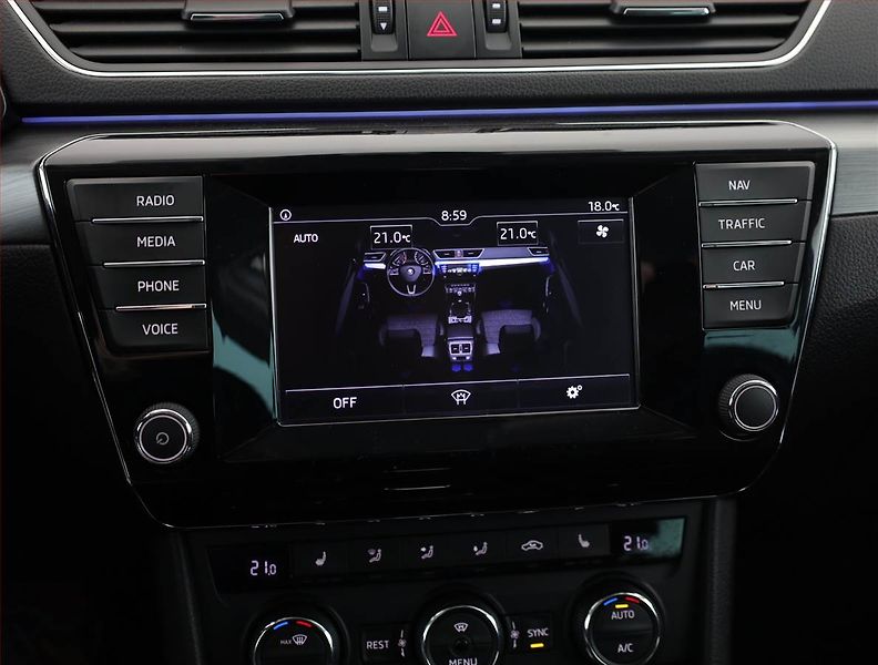Škoda Superb (2016) Style 2.0 TDI, Automat, Navi - fotka 19 z 26