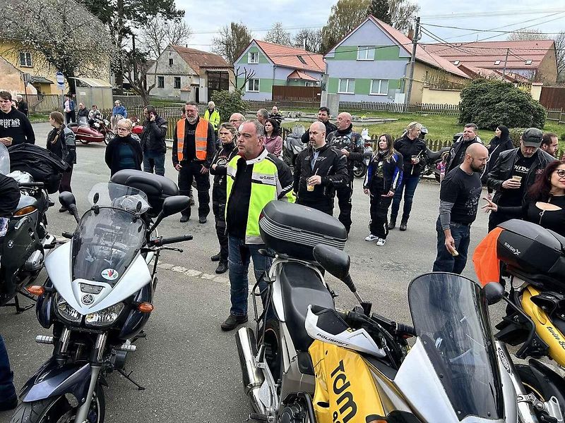 Žehnání motorek v Puclicích.