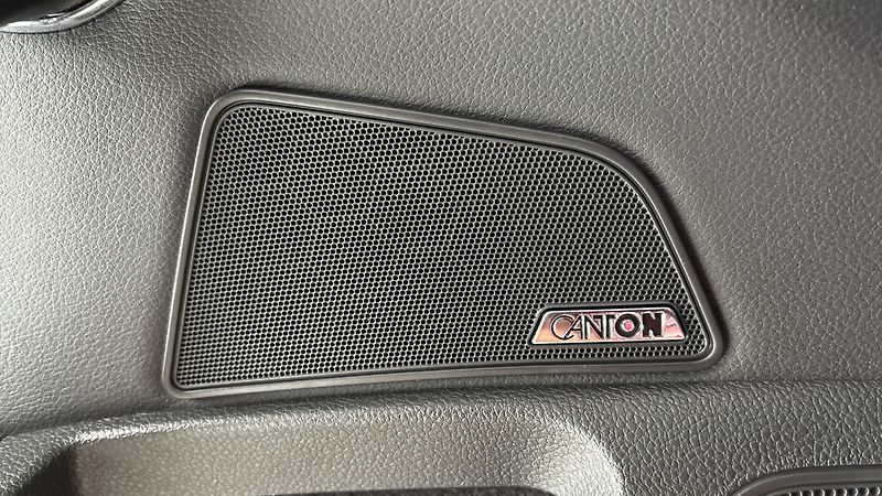 Škoda Superb 2.0 TSI DSG L&K - fotka 25 z 34