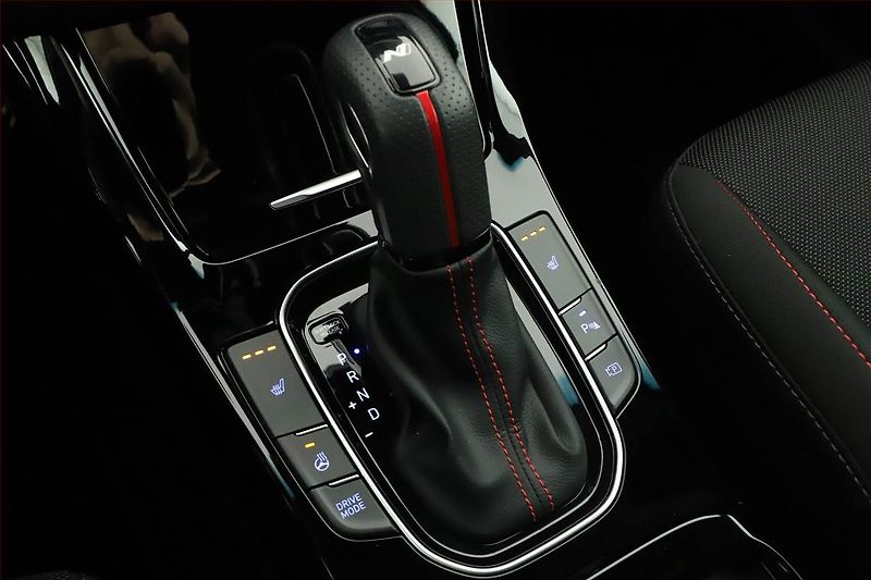 Hyundai i30 (2025) 1.5 T-GDI MHEV 48V, N Line - fotka 12 z 20